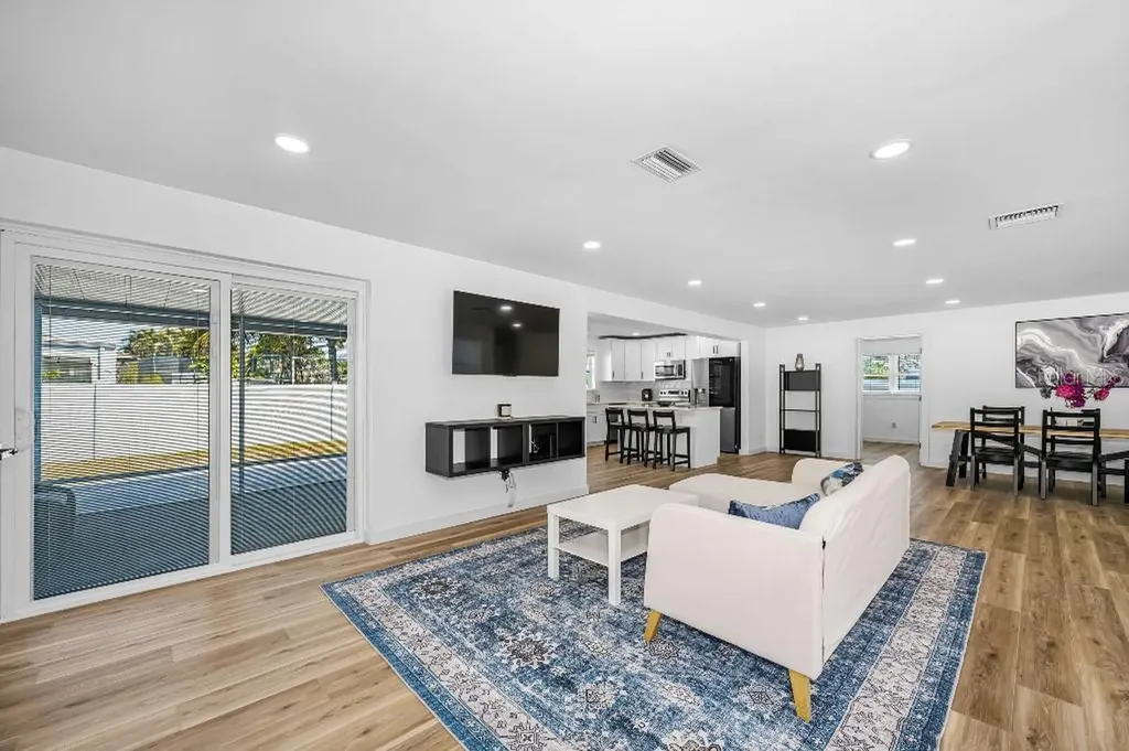 60 Kipling Plaza Clearwater Beach FL 33767