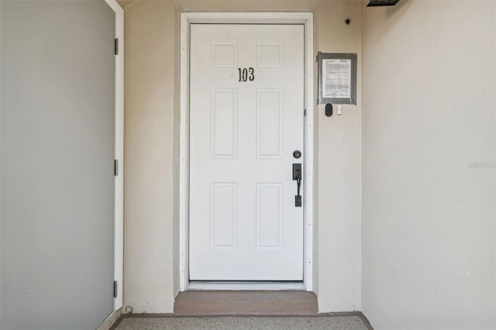 2473 Kingfisher Lane Clearwater FL 33762