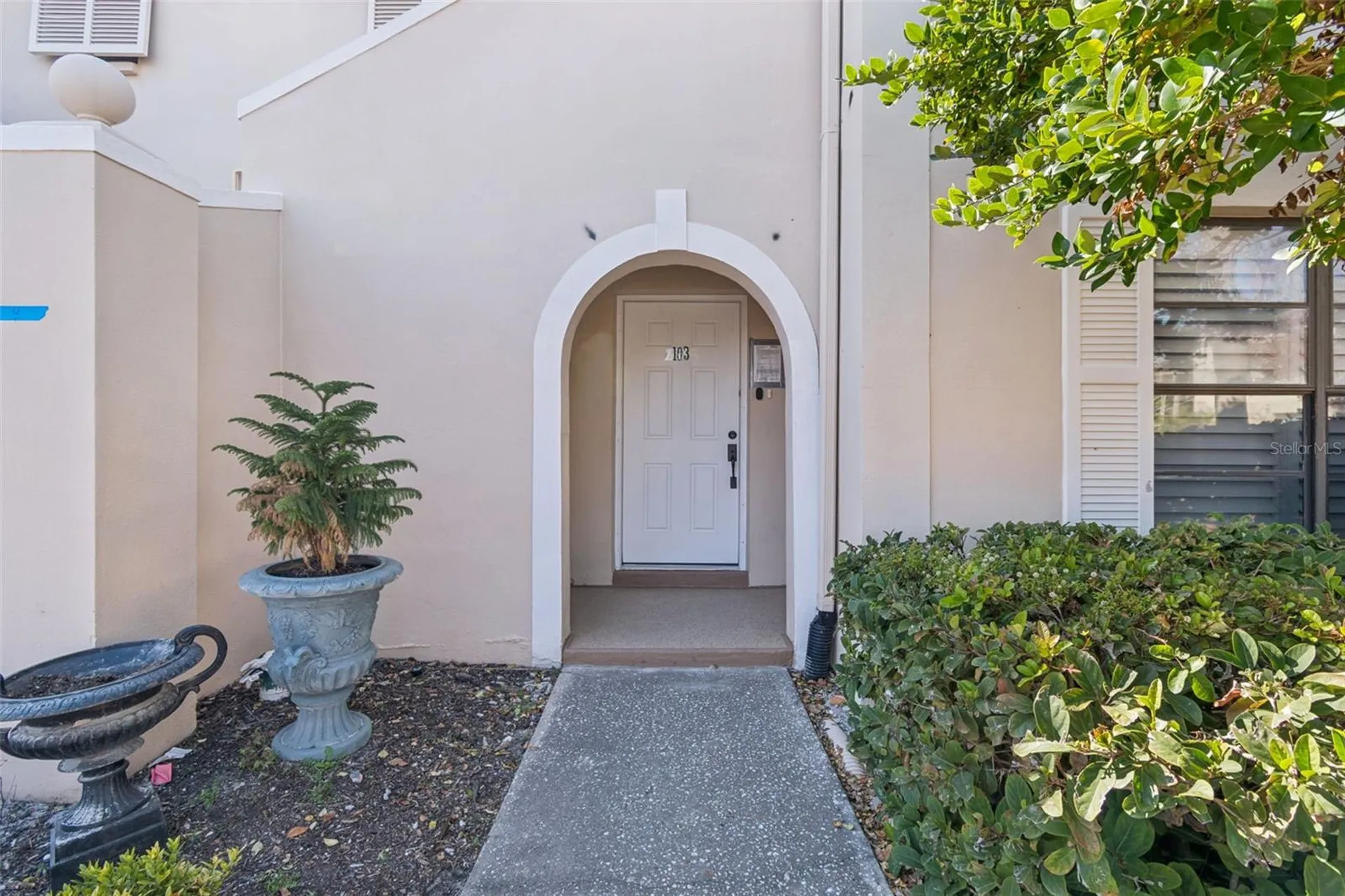 2473 Kingfisher Lane Clearwater FL 33762