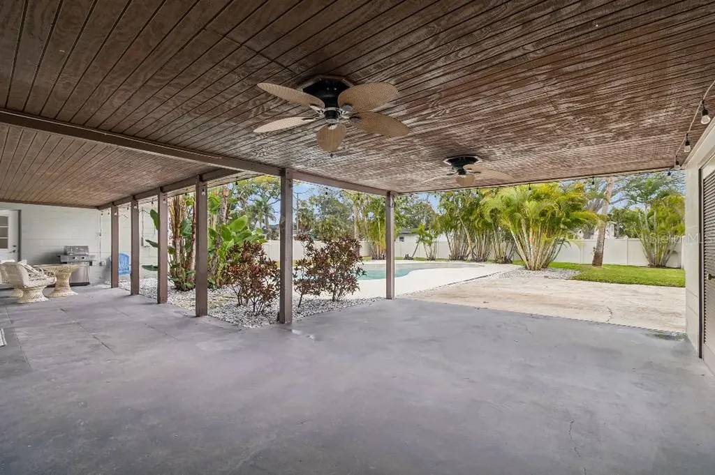 4601 Venetian Boulevard NE St Petersburg FL 33703