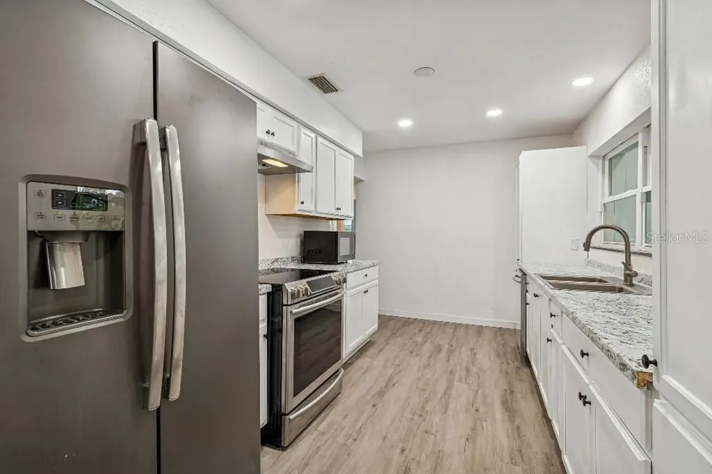4601 Venetian Boulevard NE St Petersburg FL 33703