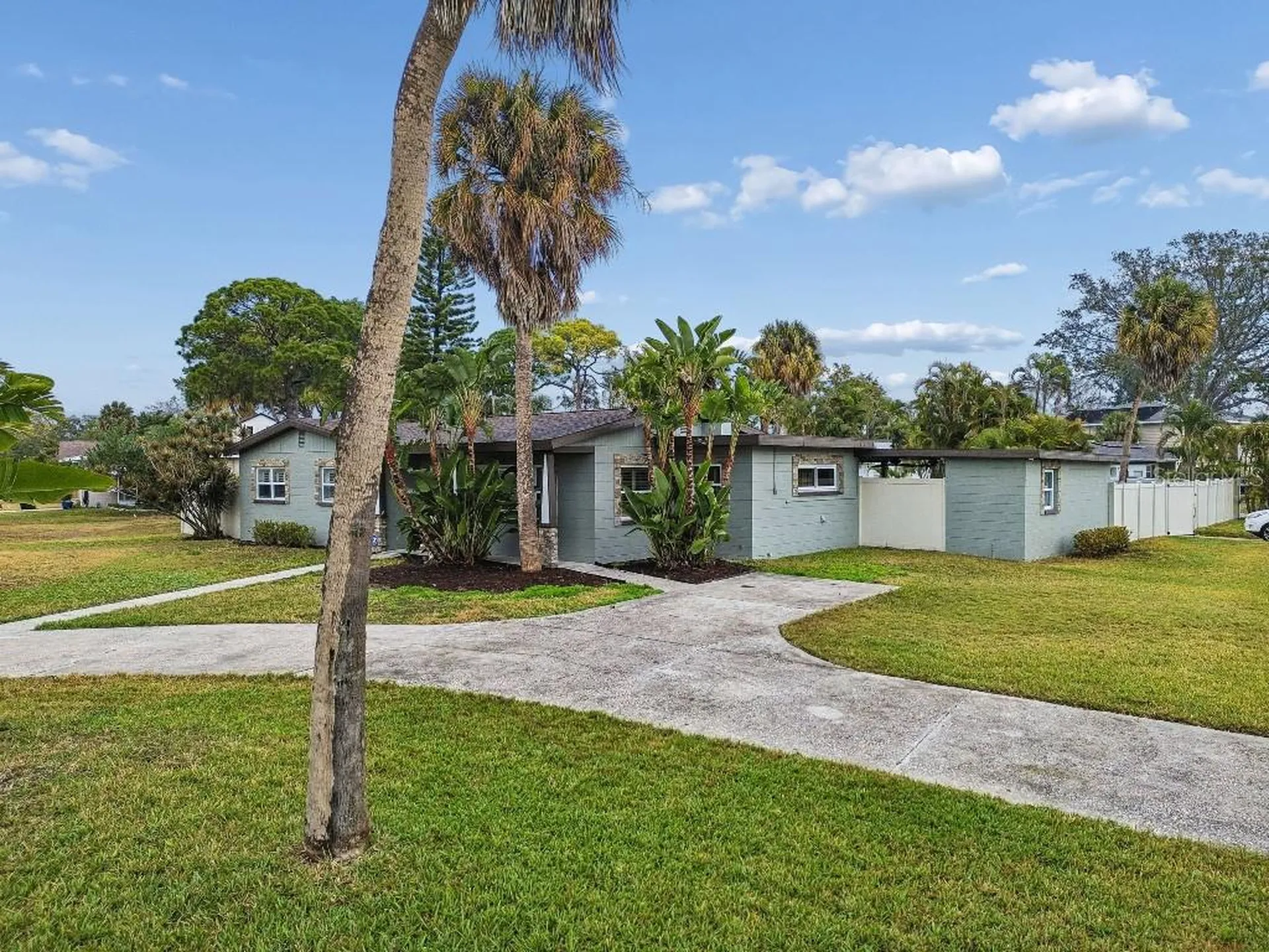 4601 Venetian Boulevard NE St Petersburg FL 33703