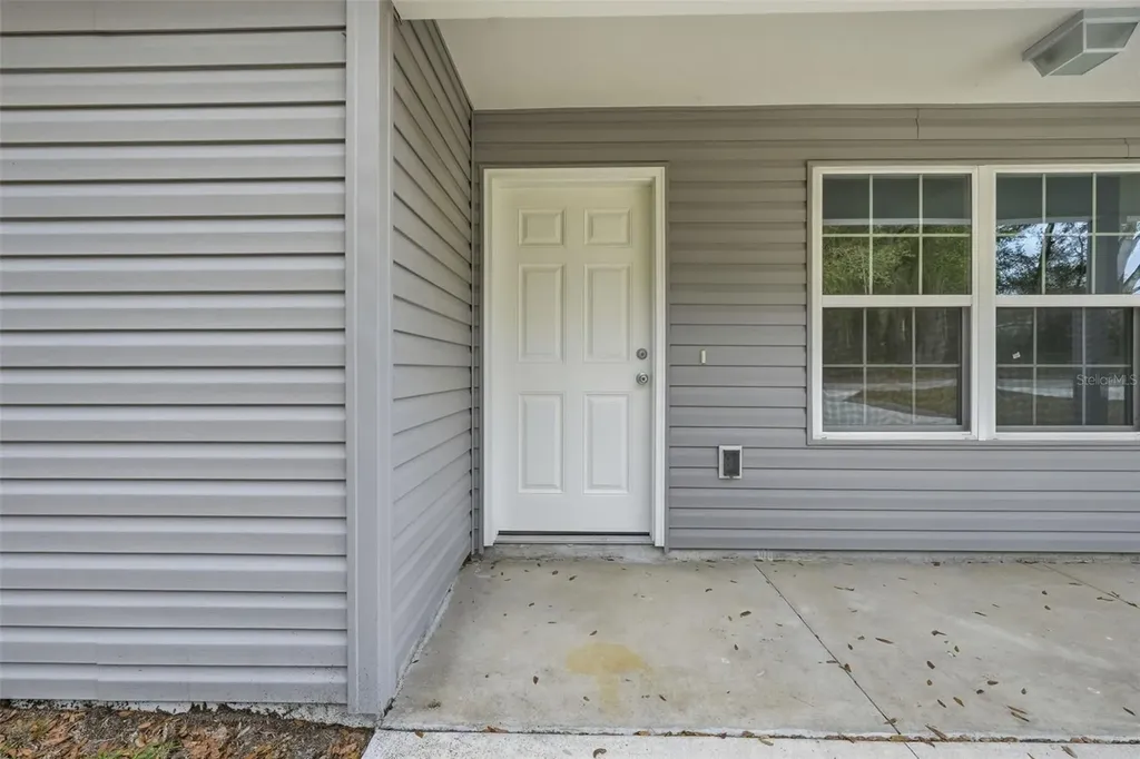 16450 SE 57th Place Ocklawaha FL 32179