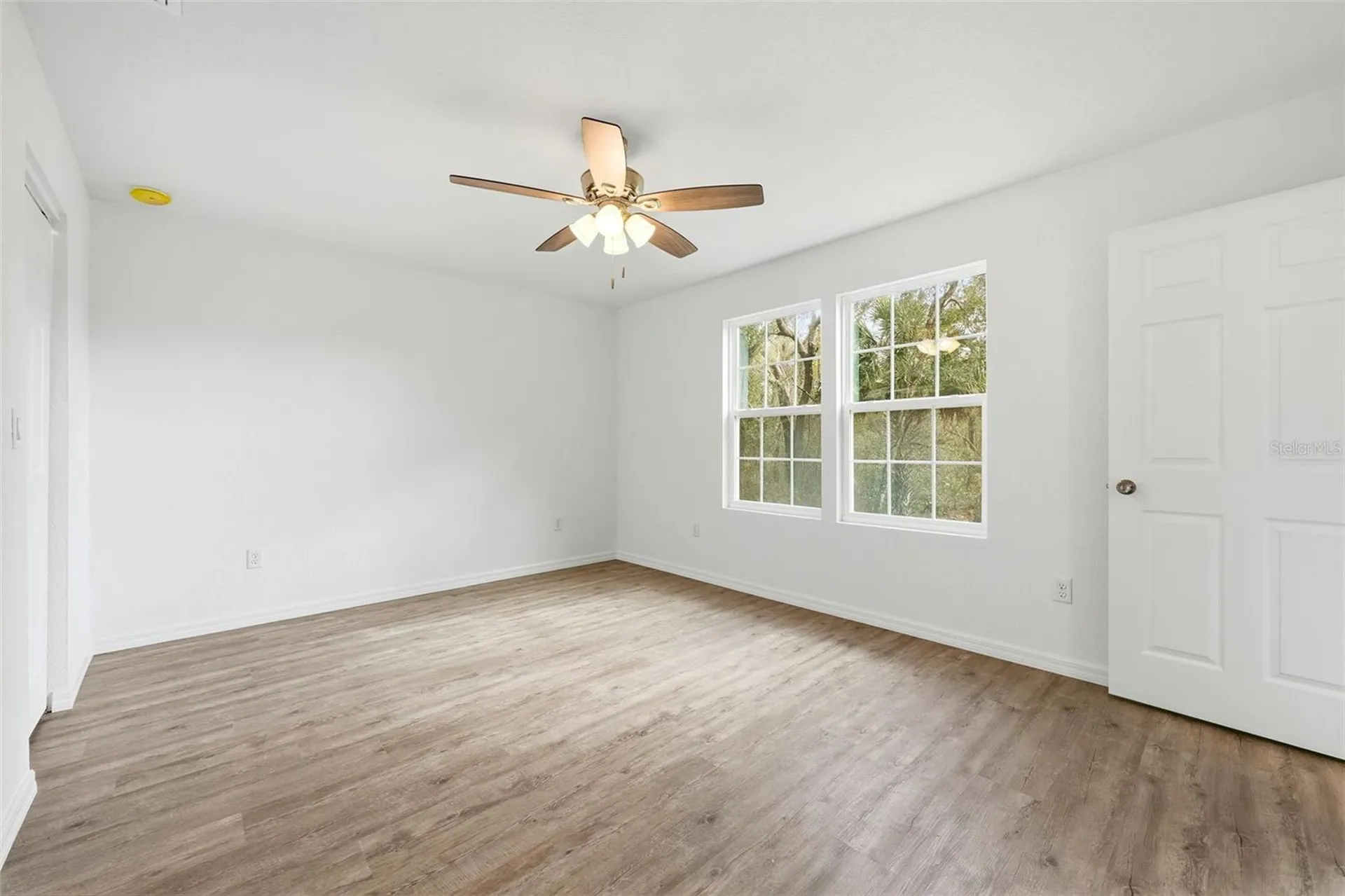 16450 SE 57th Place Ocklawaha FL 32179
