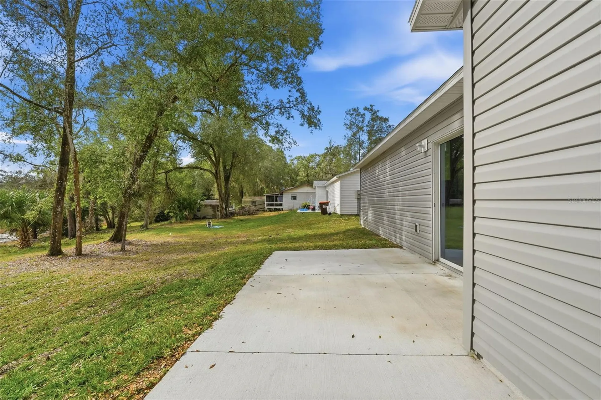 16450 SE 57th Place Ocklawaha FL 32179