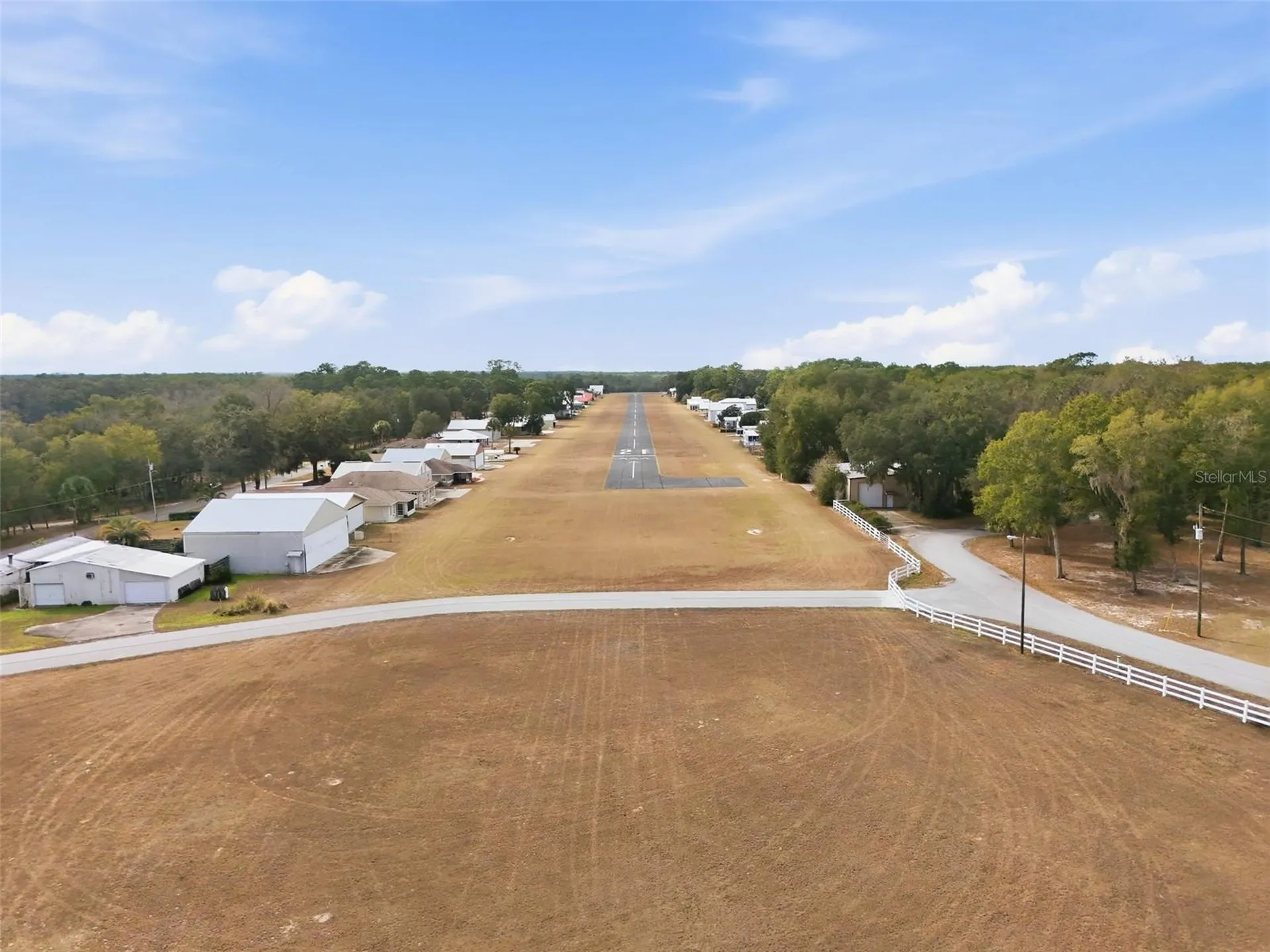 16450 SE 57th Place Ocklawaha FL 32179