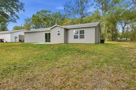 16450 SE 57th Place Ocklawaha FL 32179
