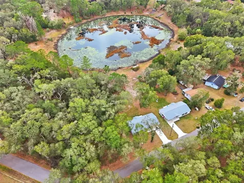 16450 SE 57th Place Ocklawaha FL 32179