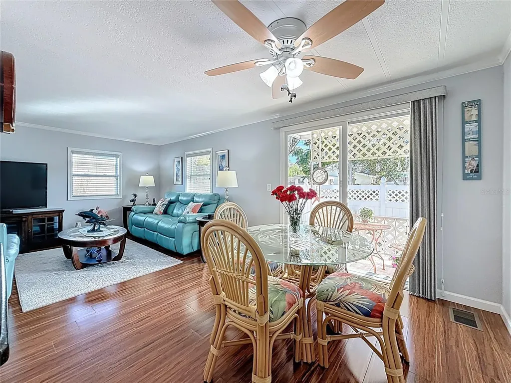 7880 54th Avenue N St Petersburg FL 33709