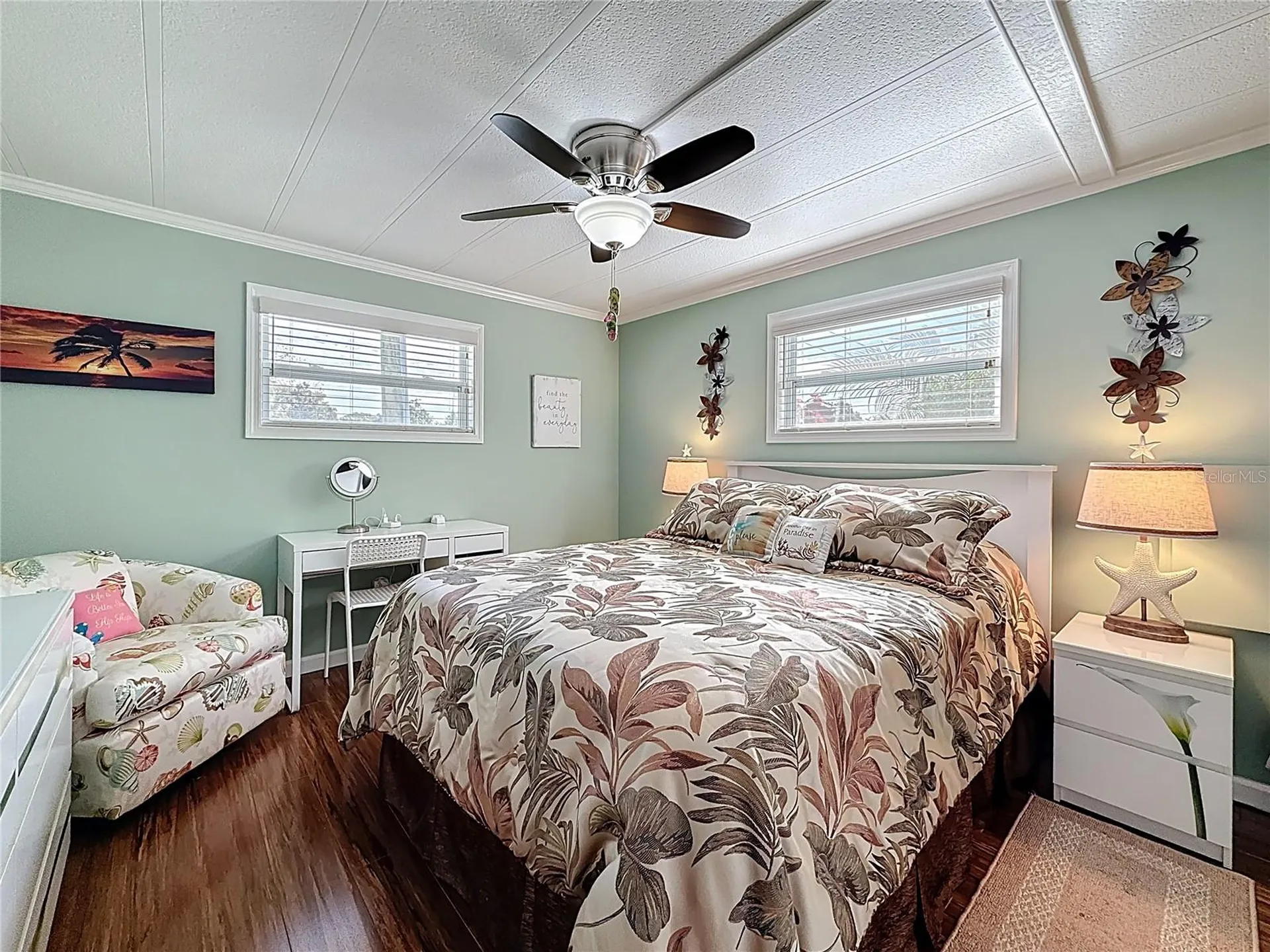 7880 54th Avenue N St Petersburg FL 33709