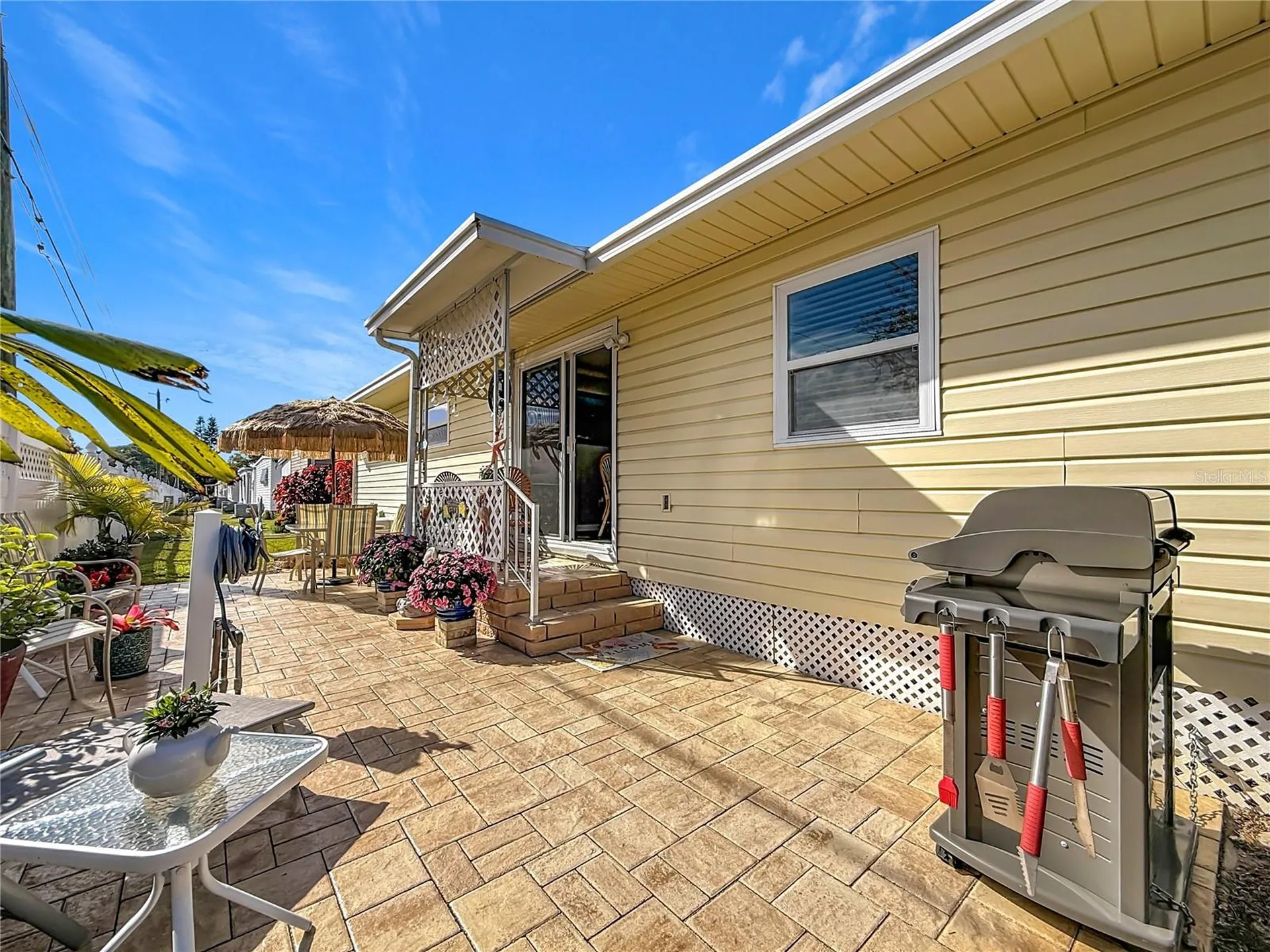 7880 54th Avenue N St Petersburg FL 33709