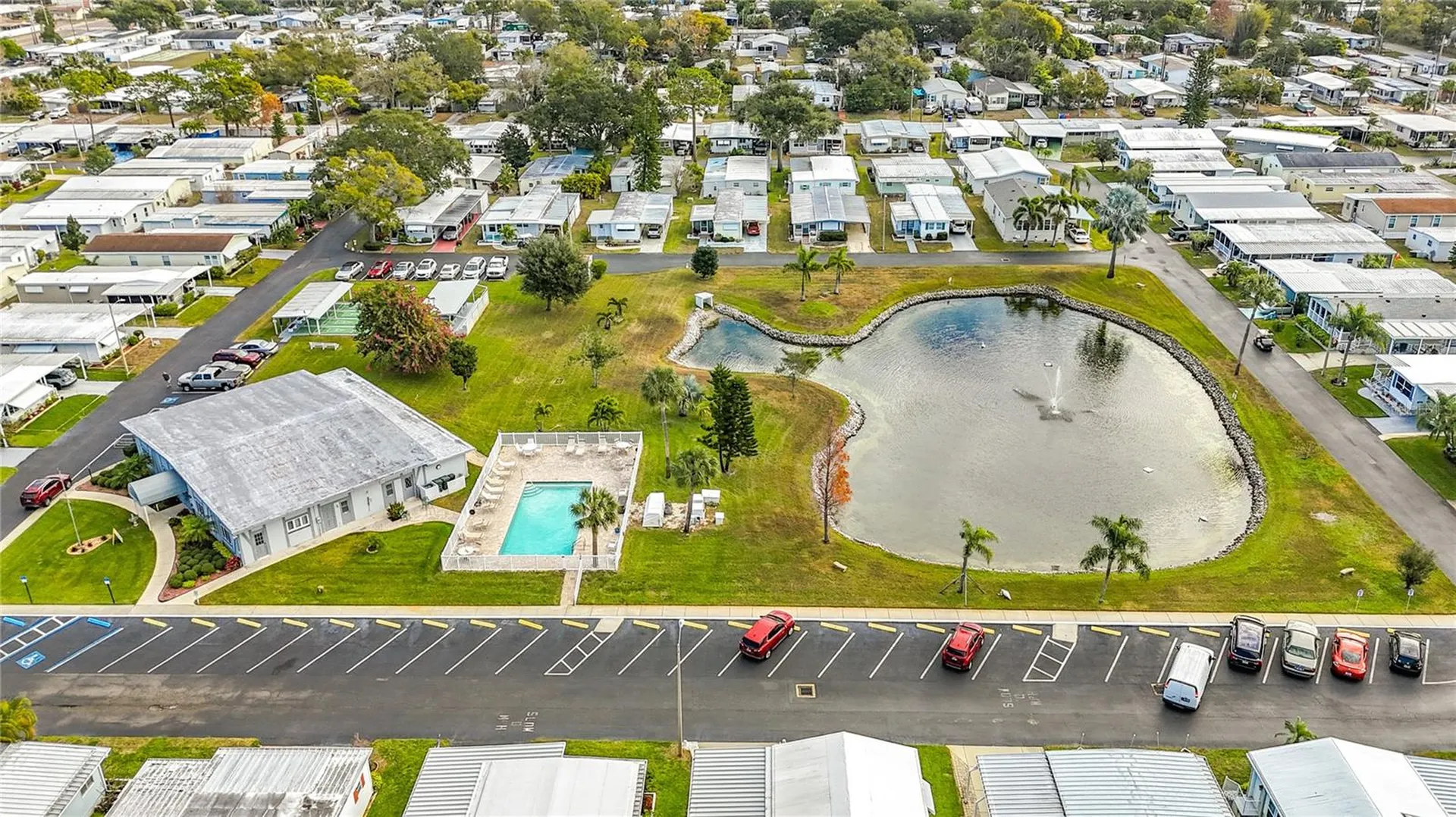7880 54th Avenue N St Petersburg FL 33709