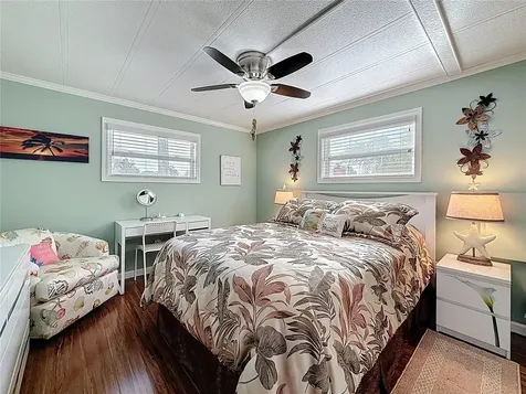 7880 54th Avenue N St Petersburg FL 33709