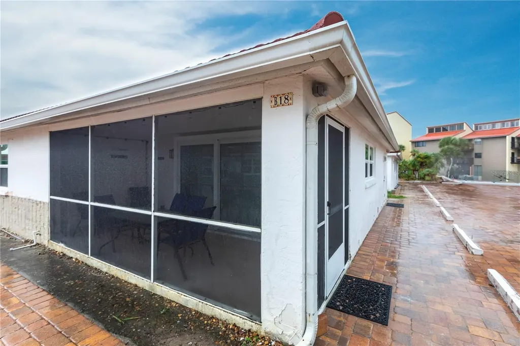 6154 Midnight Pass Road Sarasota FL 34242