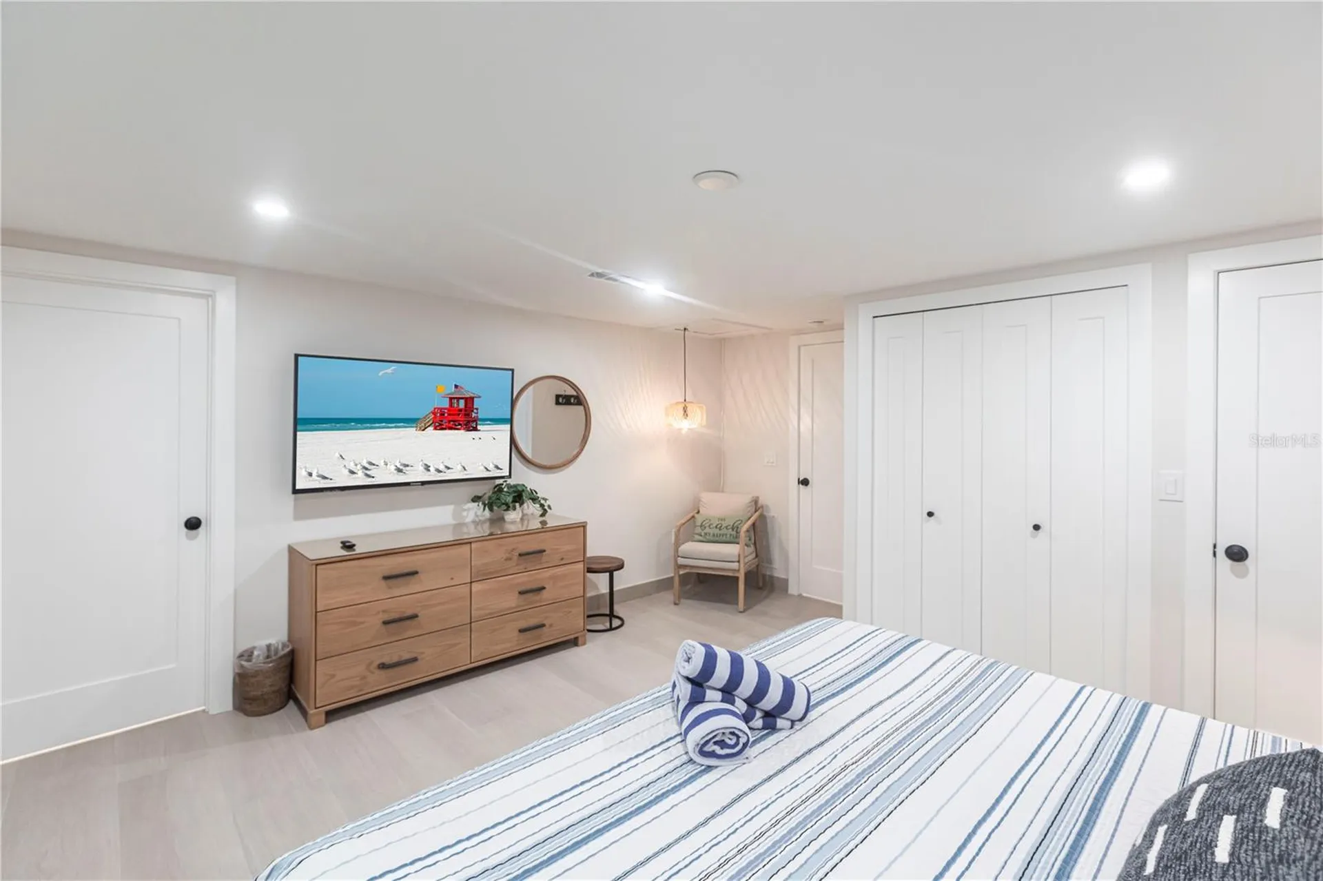 6154 Midnight Pass Road Sarasota FL 34242