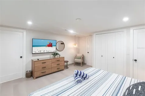 6154 Midnight Pass Road Sarasota FL 34242
