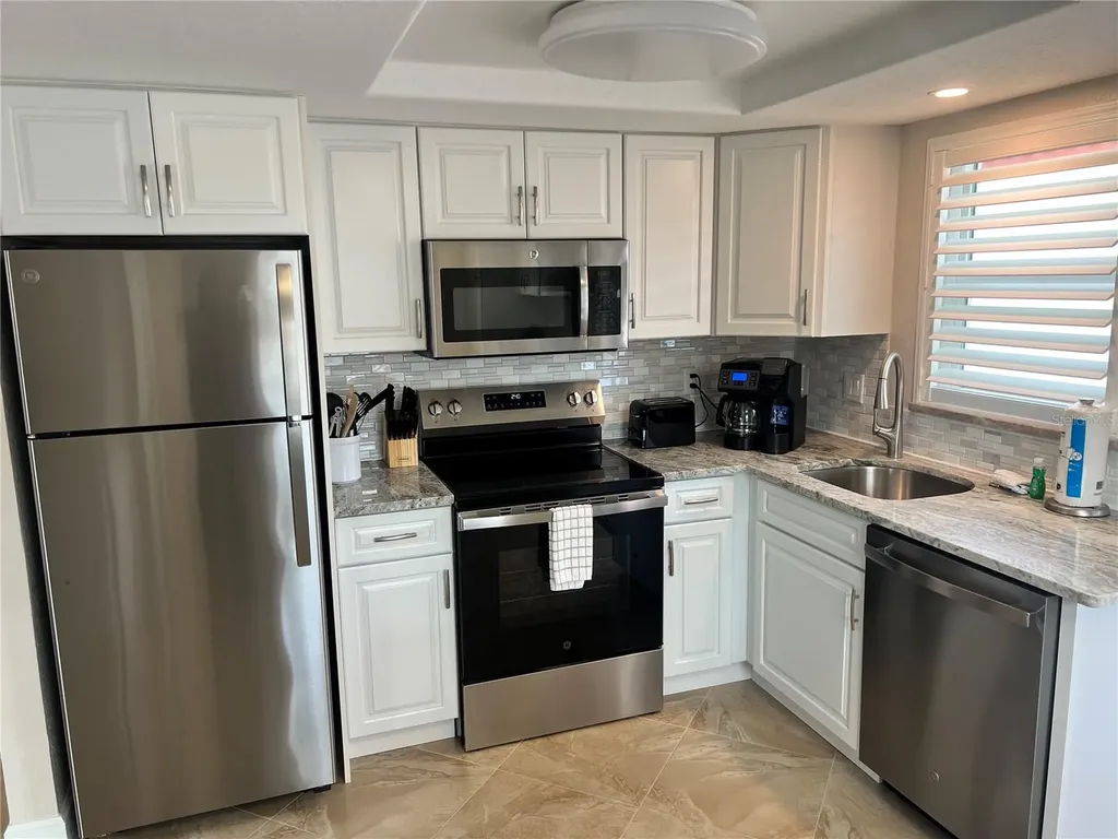 6154 Midnight Pass Road Sarasota FL 34242