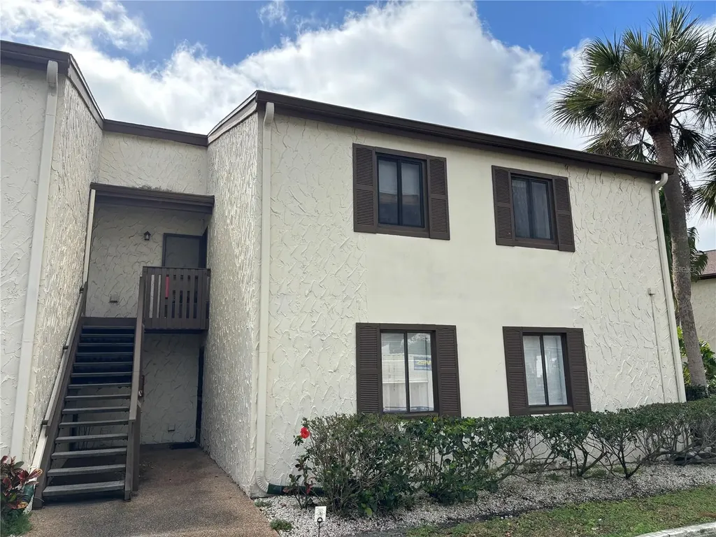 744 116th Avenue N St Petersburg FL 33716