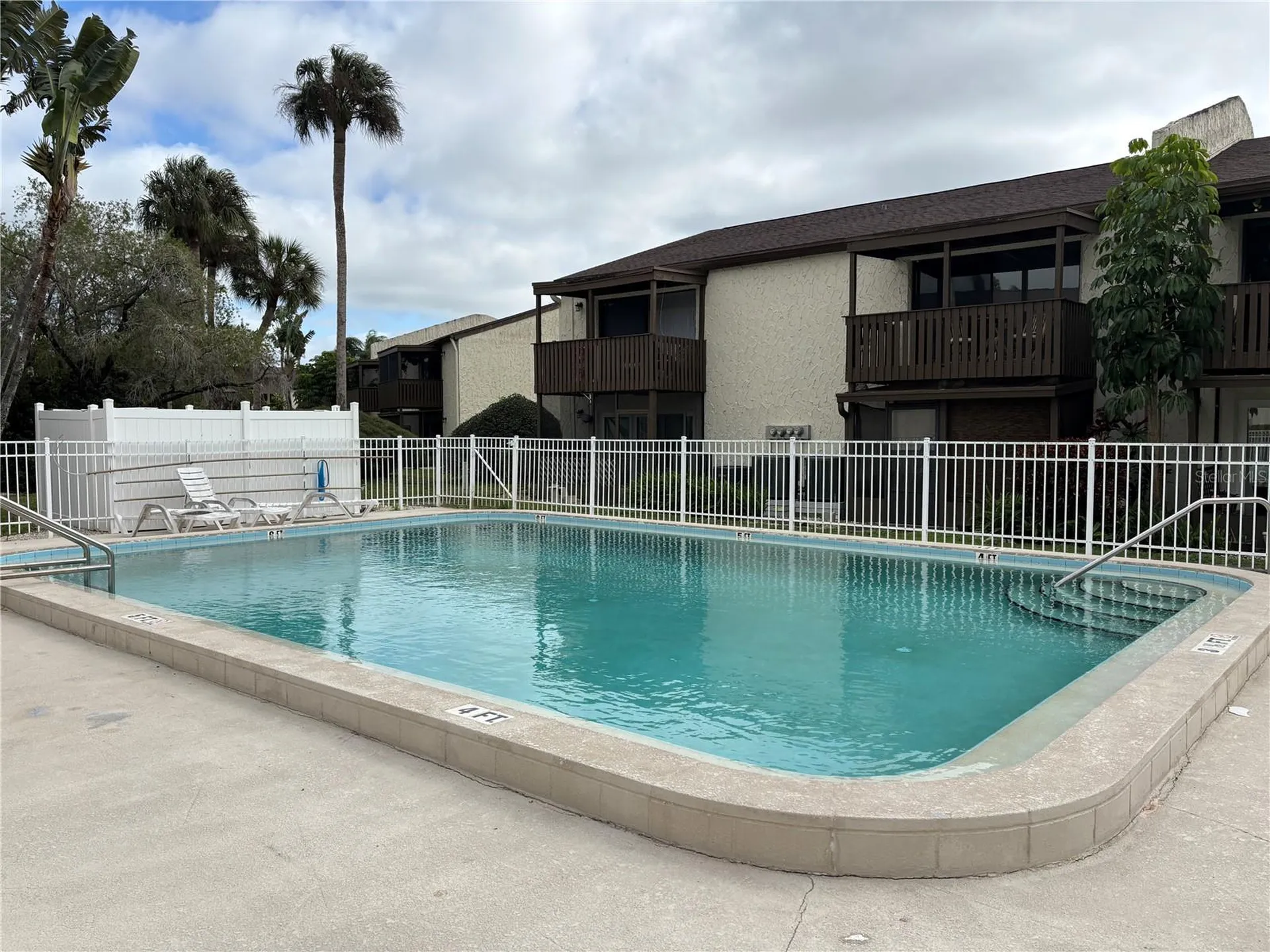 744 116th Avenue N St Petersburg FL 33716