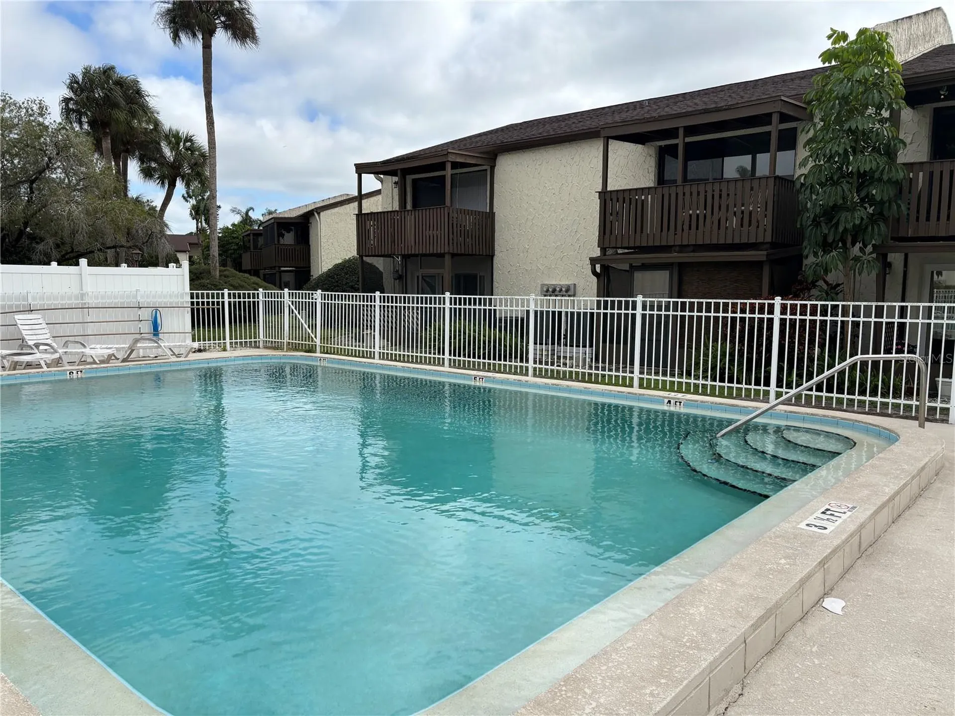 744 116th Avenue N St Petersburg FL 33716