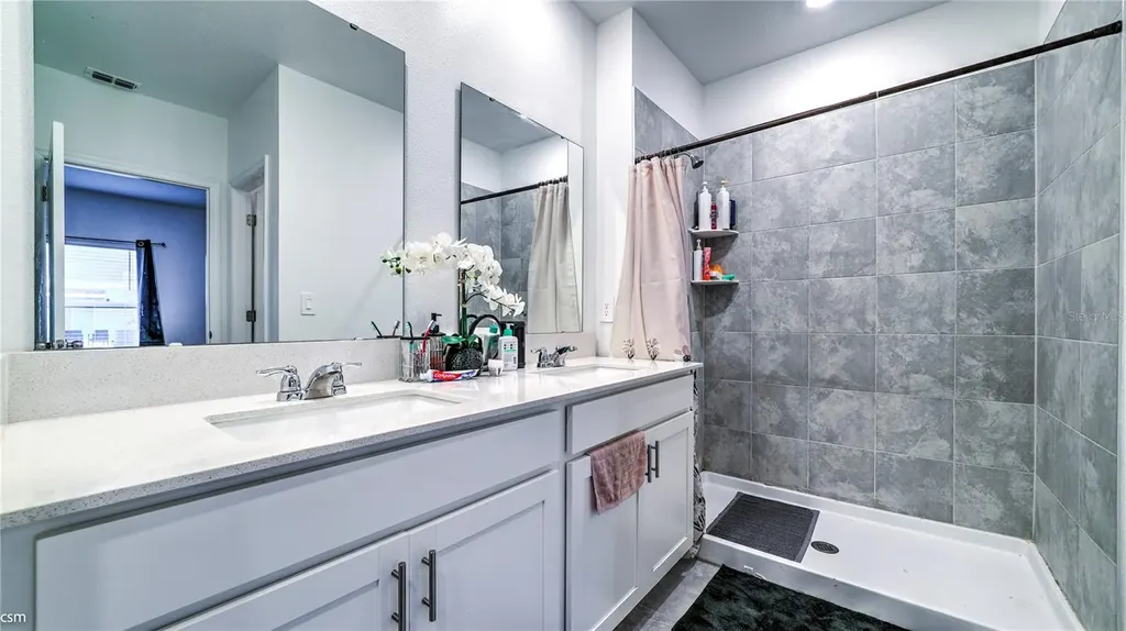 1760 White Water Court Davenport FL 33837
