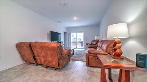 1760 White Water Court Davenport FL 33837