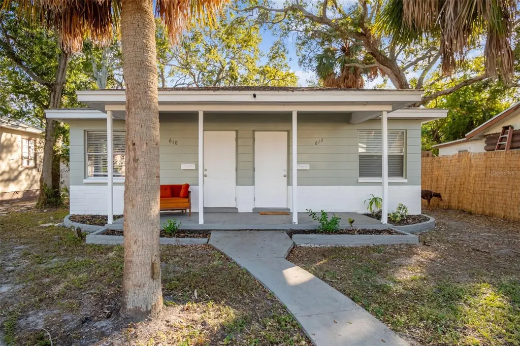 610 16th Avenue S St Petersburg FL 33701