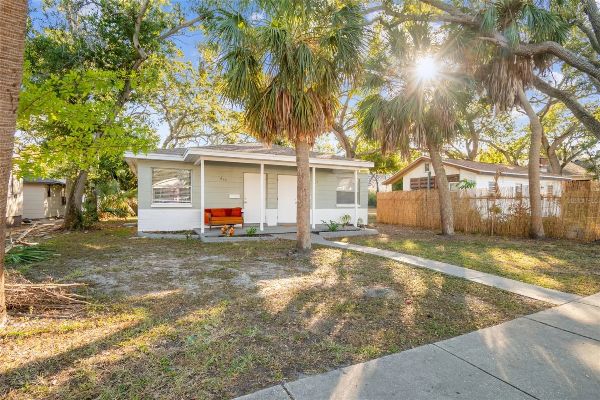 610 16th Avenue S St Petersburg FL 33701