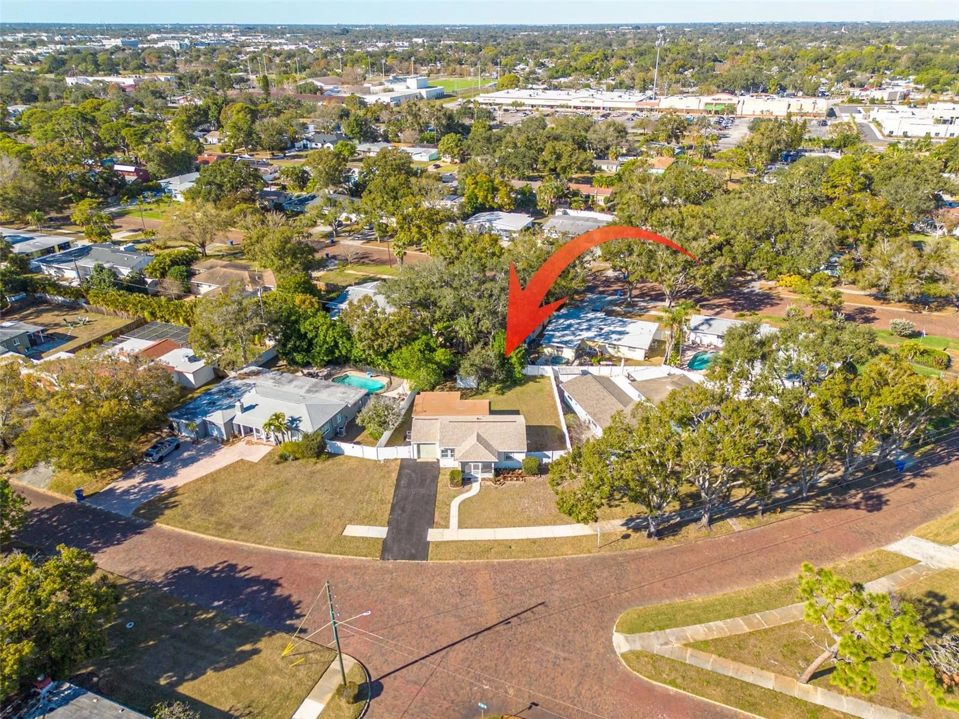 6103 6th Avenue N St Petersburg FL 33710