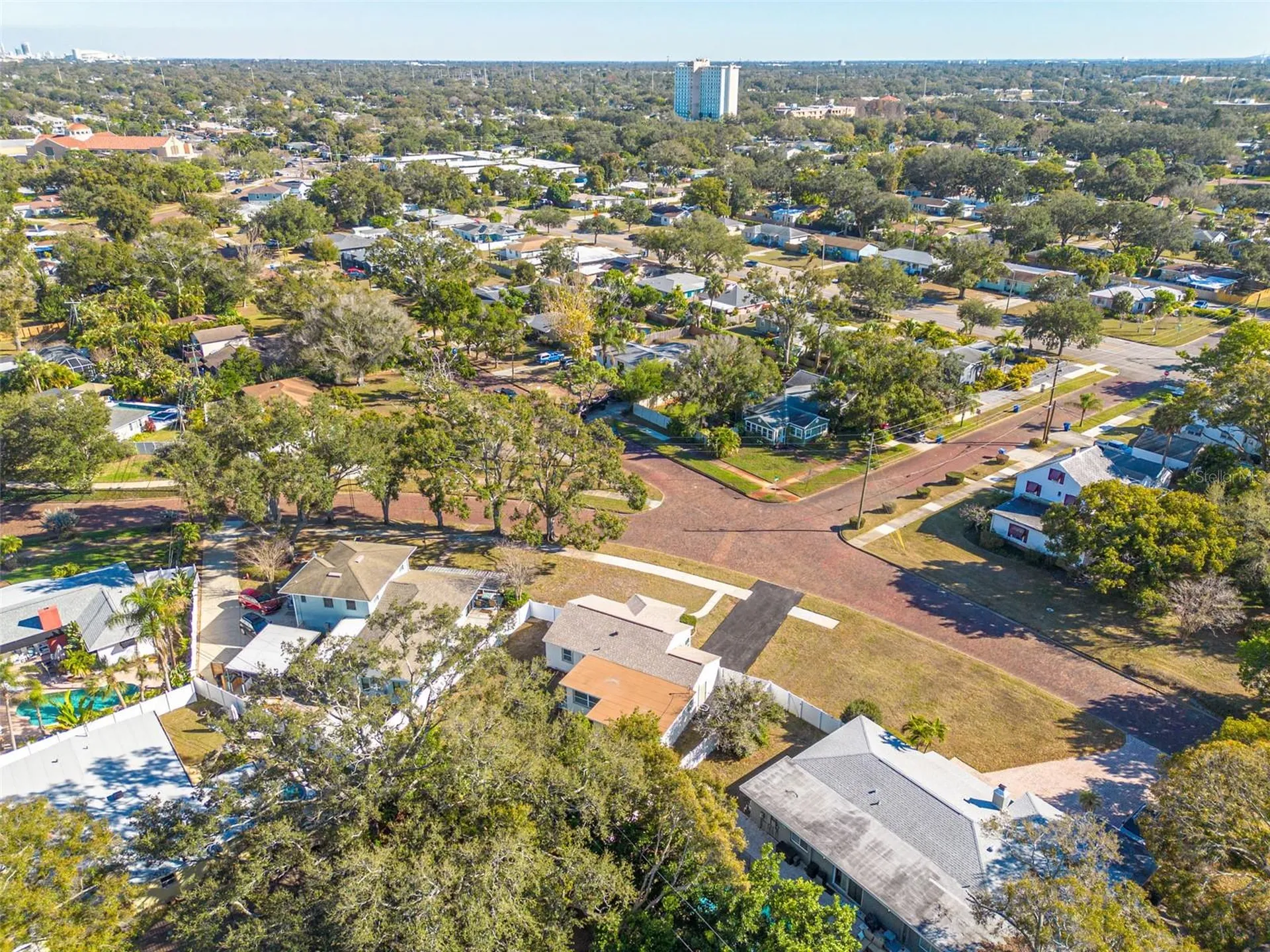 6103 6th Avenue N St Petersburg FL 33710