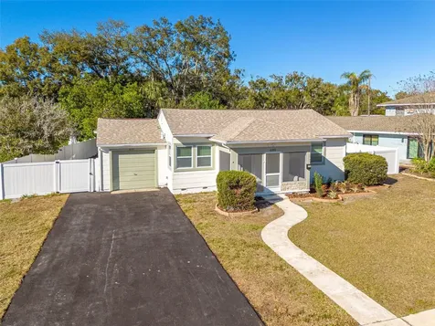 6103 6th Avenue N St Petersburg FL 33710