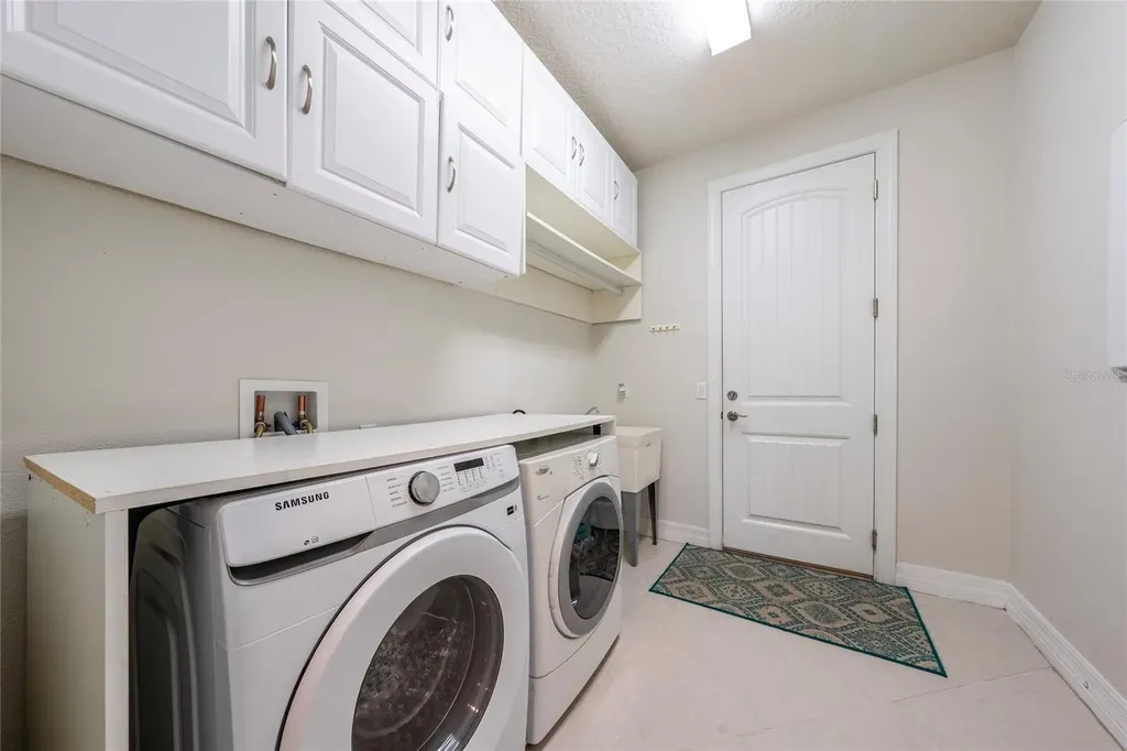 2347 Nuthatch Street St Cloud FL 34771