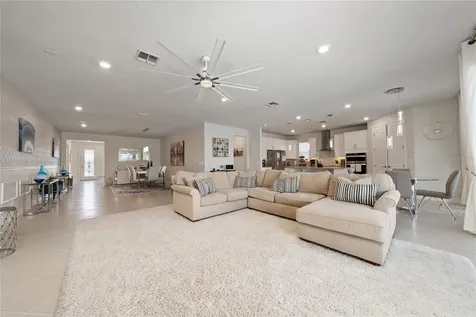 2347 Nuthatch Street St Cloud FL 34771
