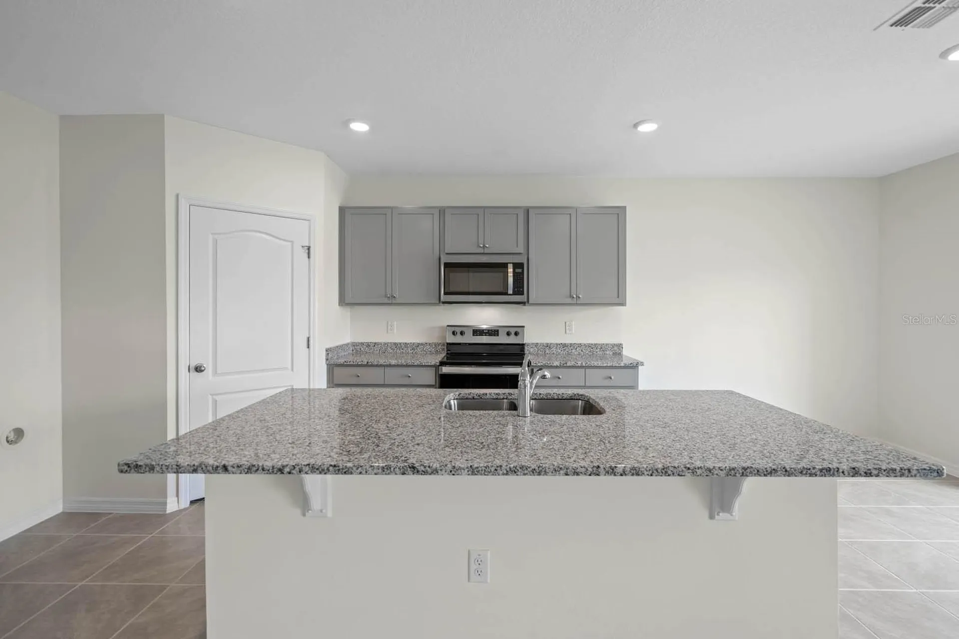 5395 Cloudberry Avenue Lakeland FL 33811