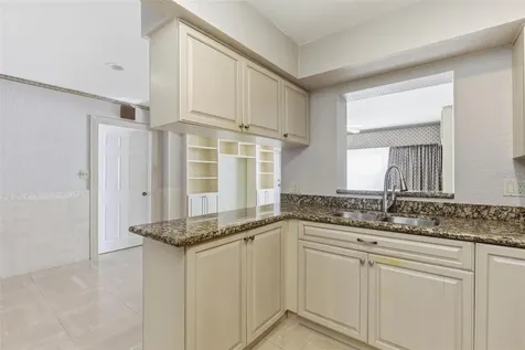 8408 Annwood Road Seminole FL 33777