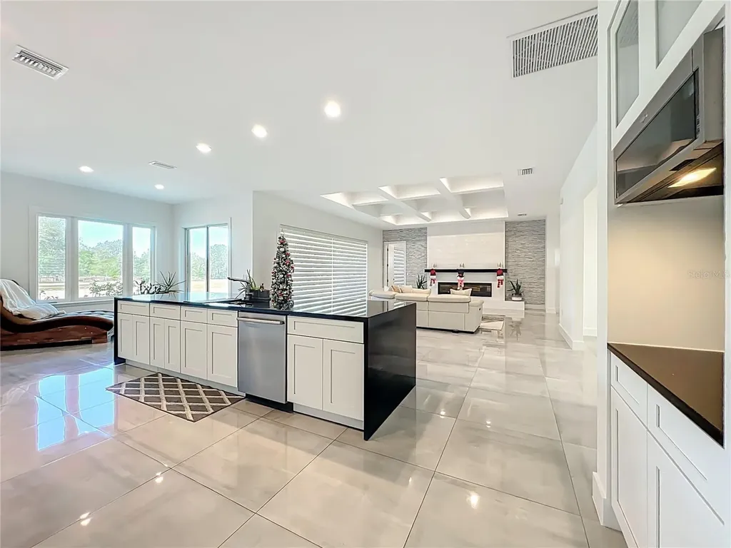 540 NW 165th Court Road Dunnellon FL 34432