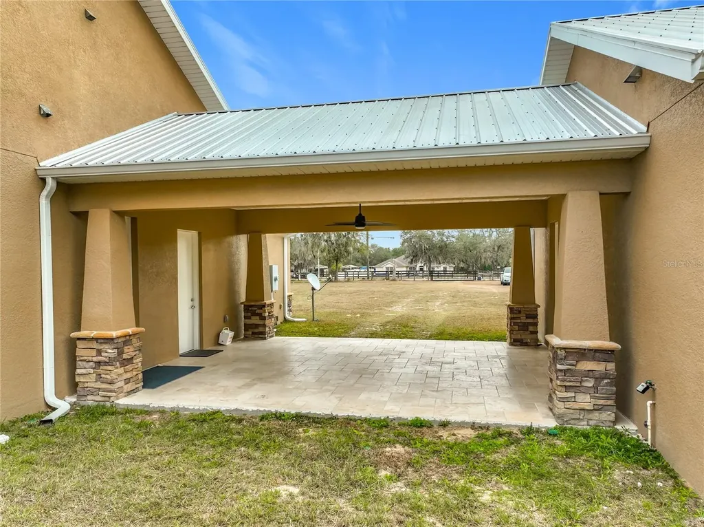 540 NW 165th Court Road Dunnellon FL 34432
