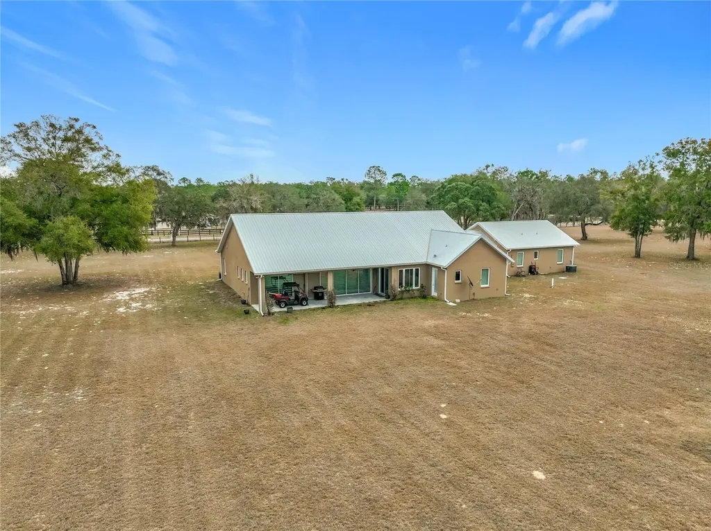 540 NW 165th Court Road Dunnellon FL 34432