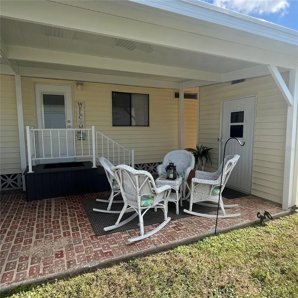 808 53rd Avenue E Bradenton FL 34203
