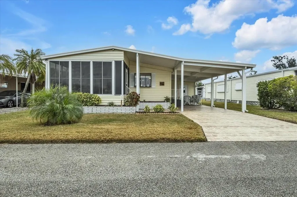 808 53rd Avenue E Bradenton FL 34203