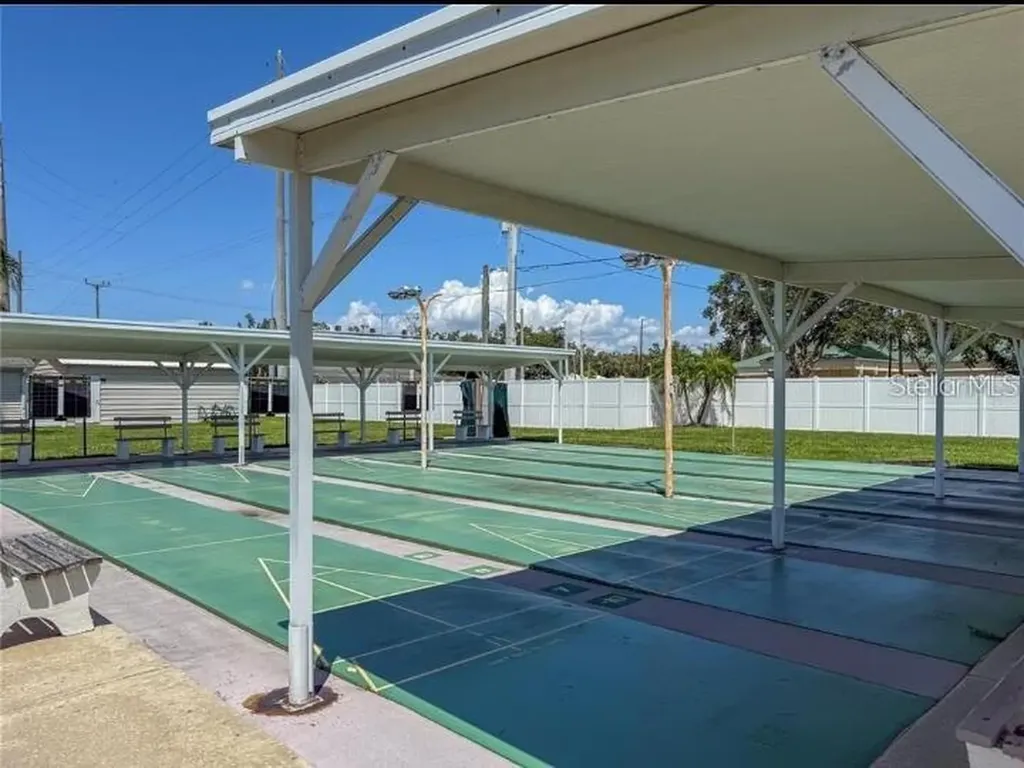 808 53rd Avenue E Bradenton FL 34203