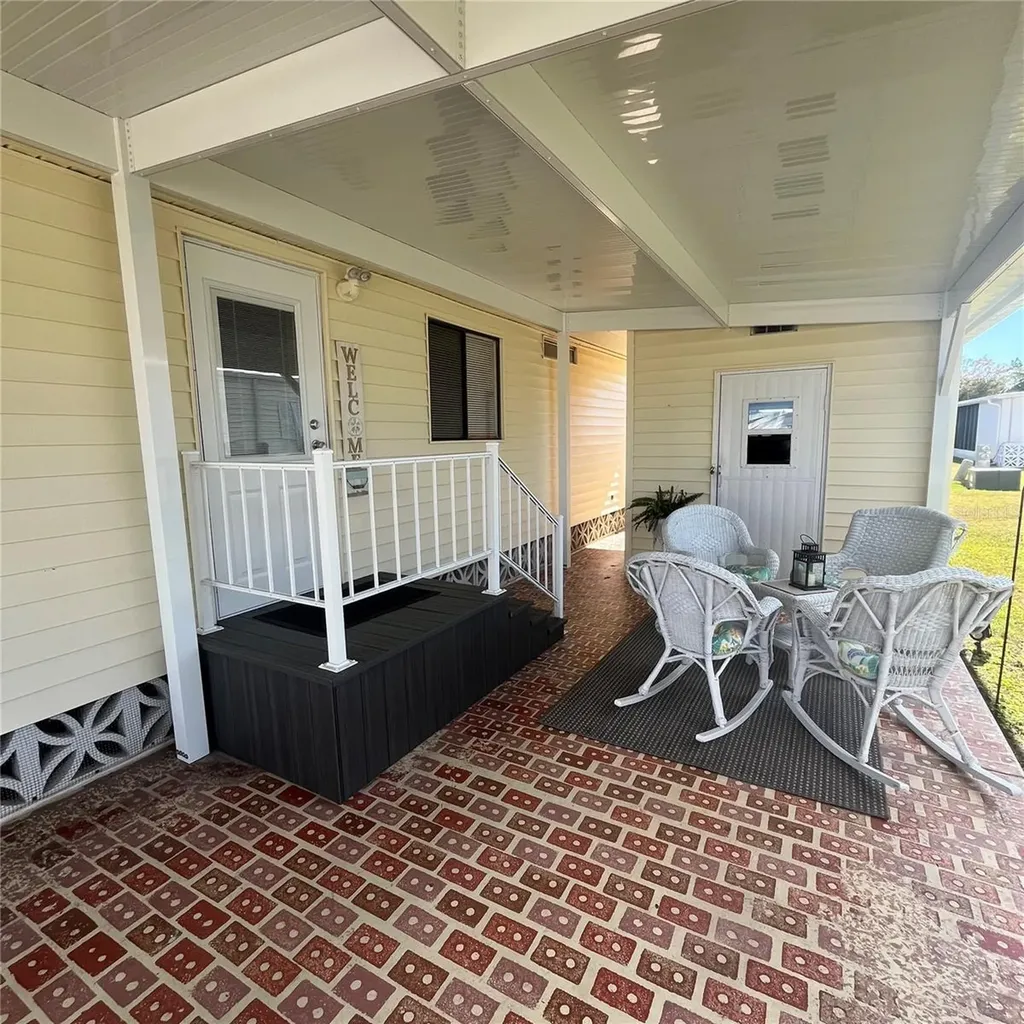 808 53rd Avenue E Bradenton FL 34203