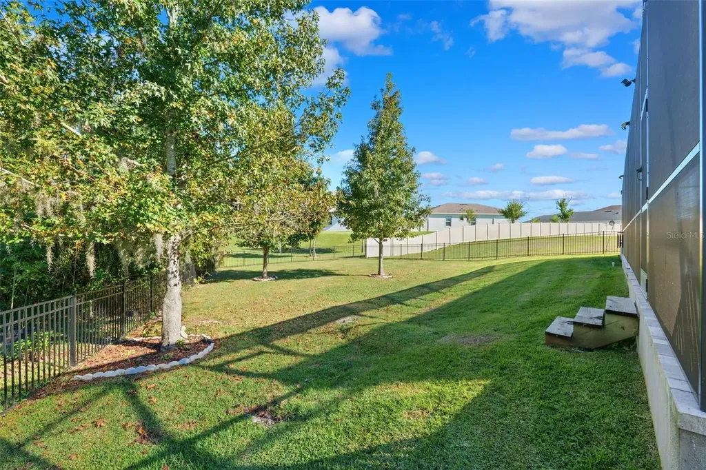 8684 Sanders Tree Loop Wesley Chapel FL 33545