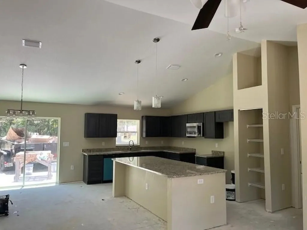 9098 SE 108th Place Belleview FL 34420