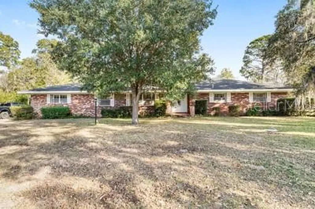 8235 SW 203rd Court Dunnellon FL 34431