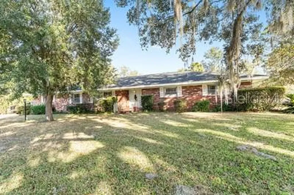 8235 SW 203rd Court Dunnellon FL 34431