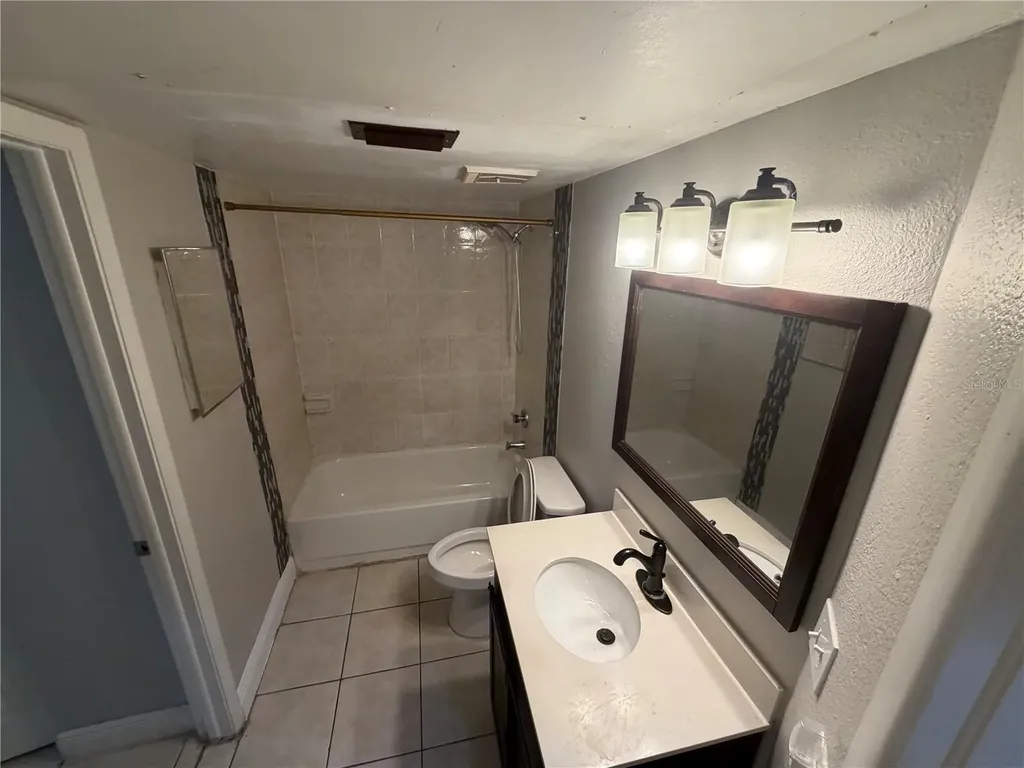 1916 Lake Atriums Circle Orlando FL 32839
