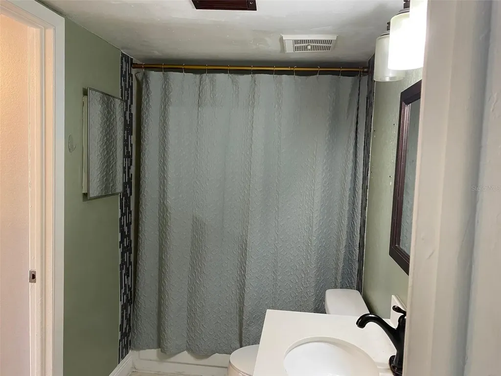 1916 Lake Atriums Circle Orlando FL 32839