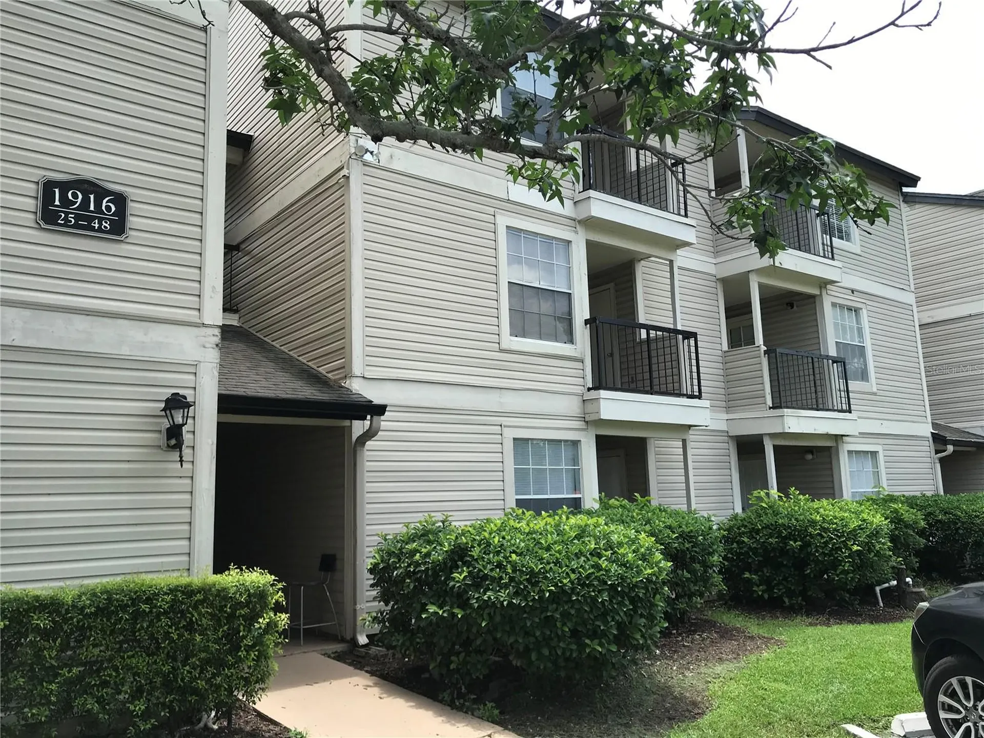 1916 Lake Atriums Circle Orlando FL 32839