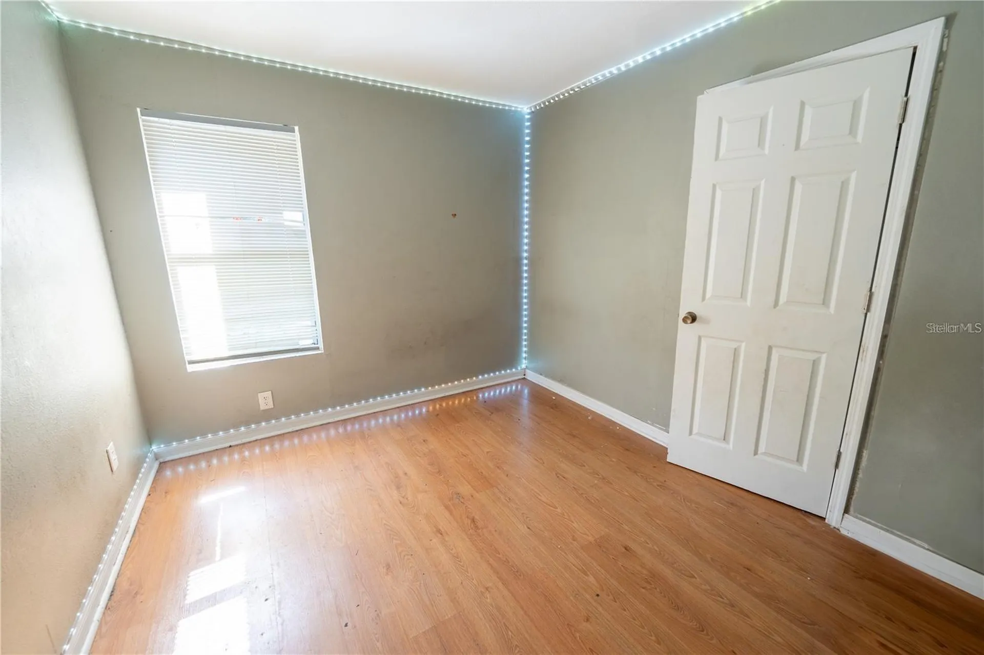 535 W Division Street Deland FL 32720